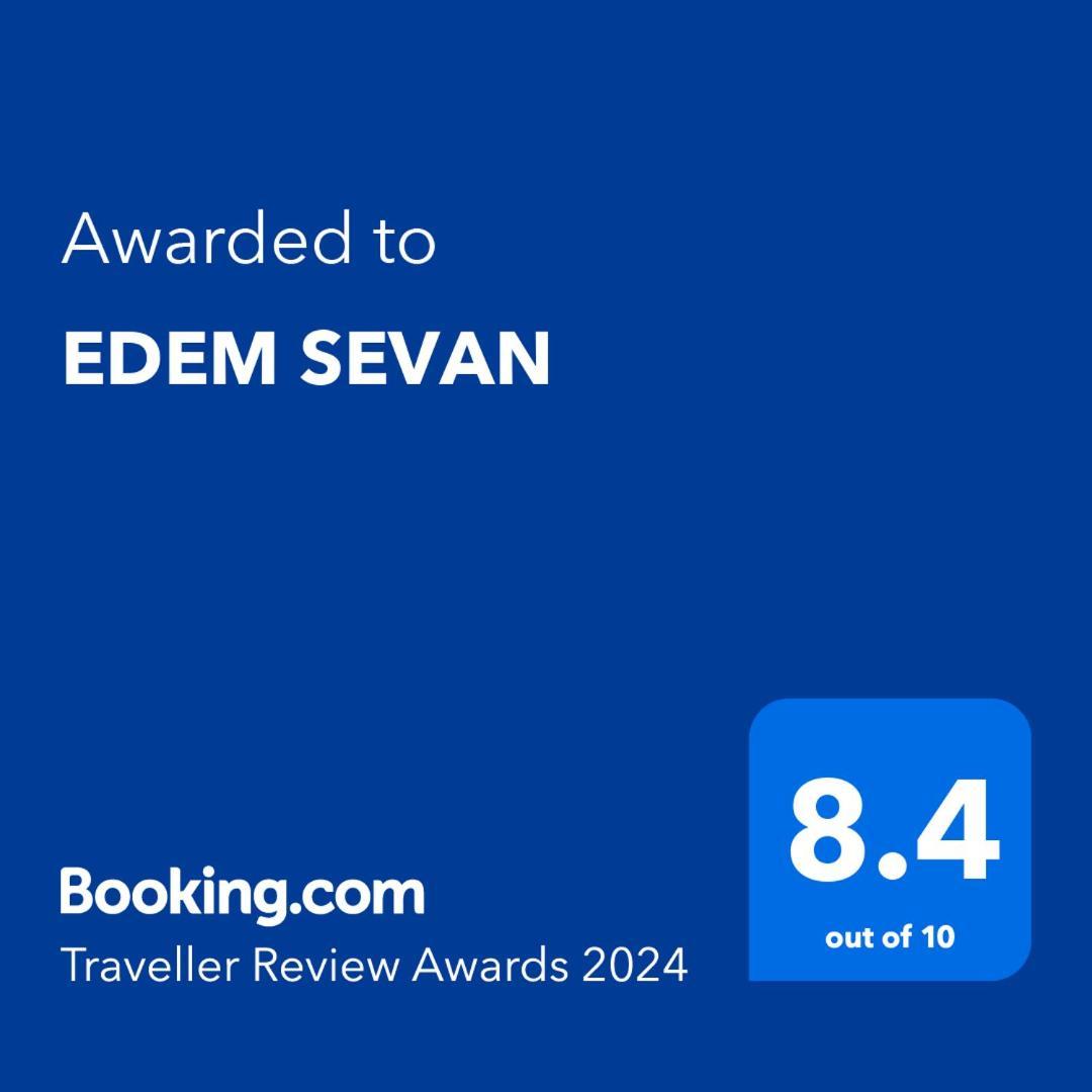 Edem Sevan Esterno foto